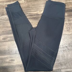 Lululemon Wunder Under High-Rise Tight *Mix & Mesh 28" size 2